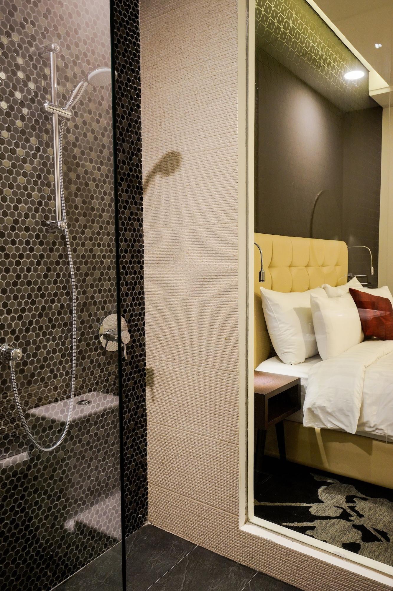 Liberty Hotel Thamrin Джакарта Екстер'єр фото