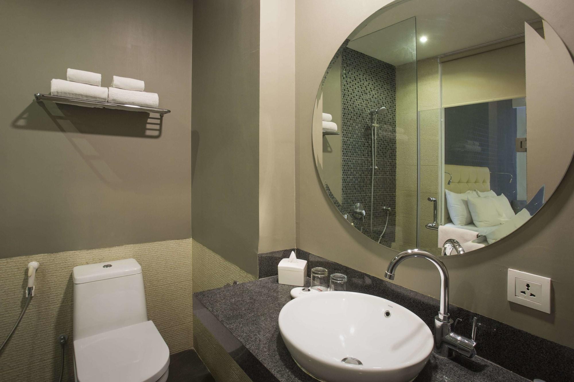 Liberty Hotel Thamrin Джакарта Екстер'єр фото
