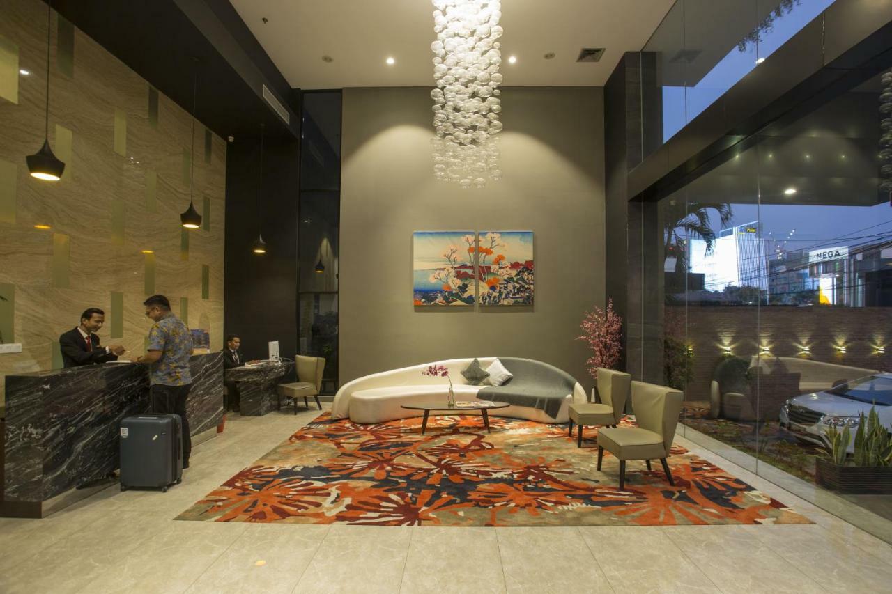 Liberty Hotel Thamrin Джакарта Екстер'єр фото